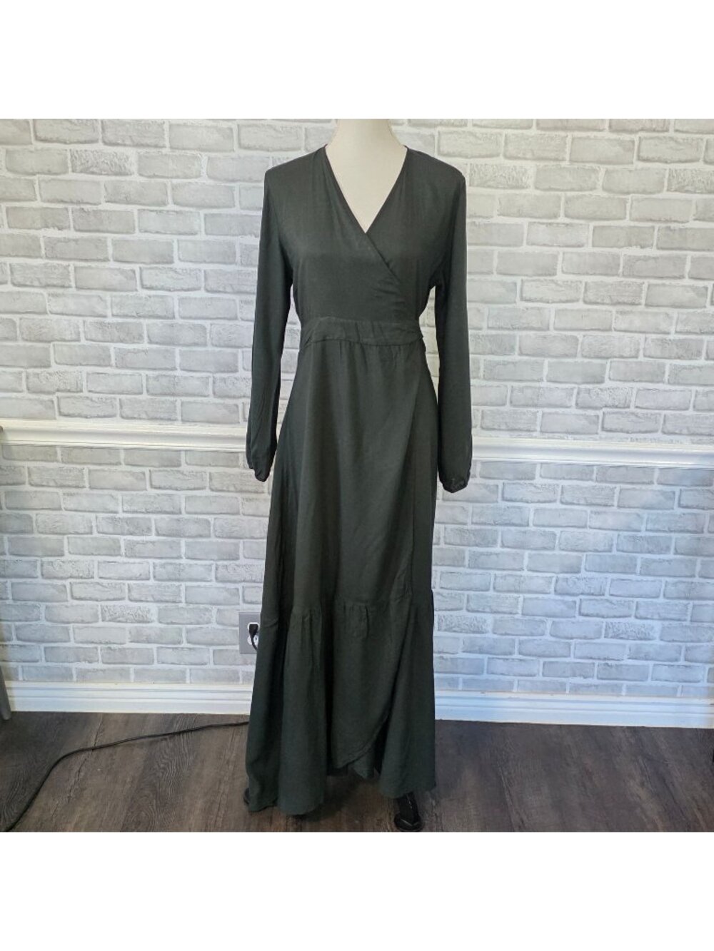 Antoinette Green Wrap Maxi Skirt Long Sleeve Cosplay Renfair Costume L Witch